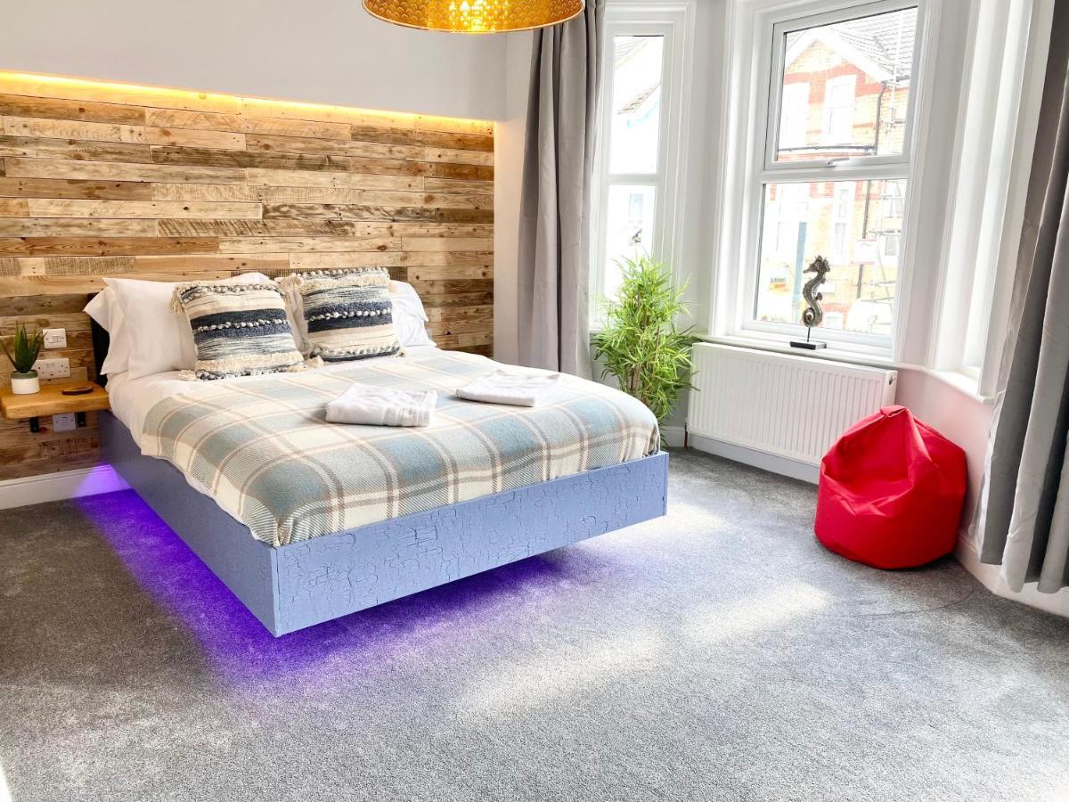 Cloud9 Guest House - By Coastline Retreats - Newly Renovated, Beautiful Ensuite Rooms Near Seafront In Town Centre, Netflix, Superfast Wifi, Communal Kitchen Μπόρνμουθ Εξωτερικό φωτογραφία