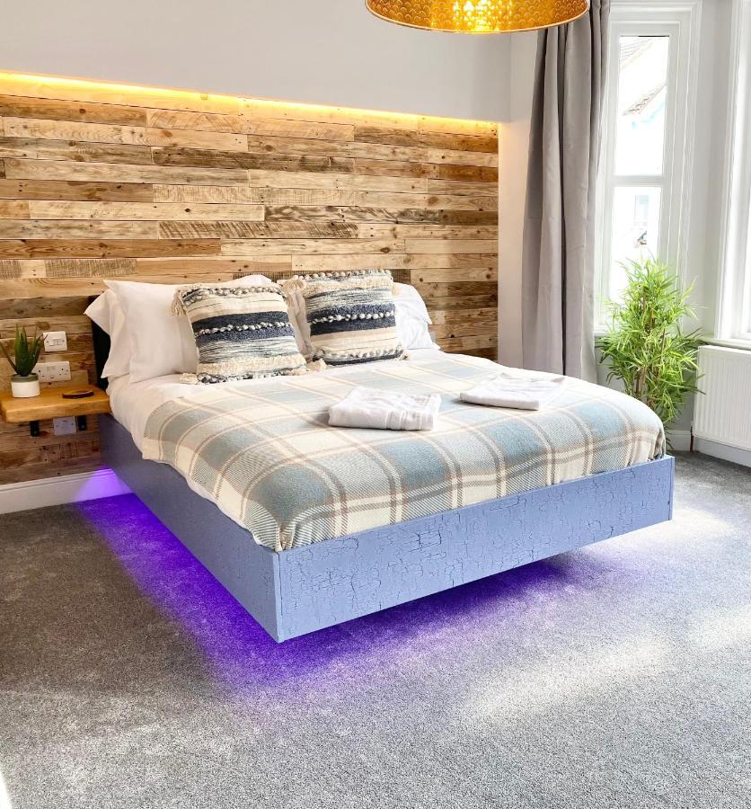 Cloud9 Guest House - By Coastline Retreats - Newly Renovated, Beautiful Ensuite Rooms Near Seafront In Town Centre, Netflix, Superfast Wifi, Communal Kitchen Μπόρνμουθ Εξωτερικό φωτογραφία