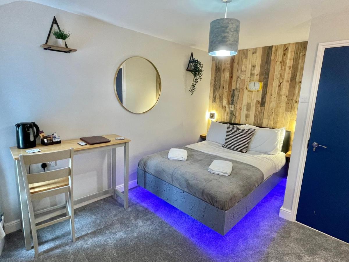 Cloud9 Guest House - By Coastline Retreats - Newly Renovated, Beautiful Ensuite Rooms Near Seafront In Town Centre, Netflix, Superfast Wifi, Communal Kitchen Μπόρνμουθ Εξωτερικό φωτογραφία